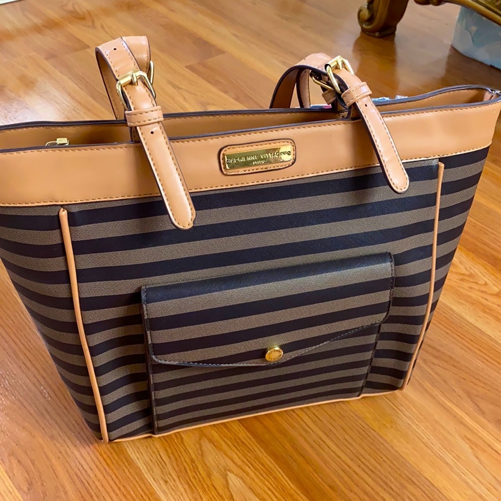 Adrienne vittadini bag